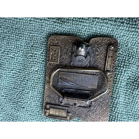 Vintage Tooheys Top Gun Belt Buckle Pilot Airplane - Picture 5 of 5